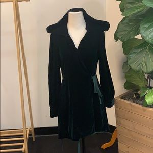 Zara Green Velvet Wrap+Hood Dress 🌿